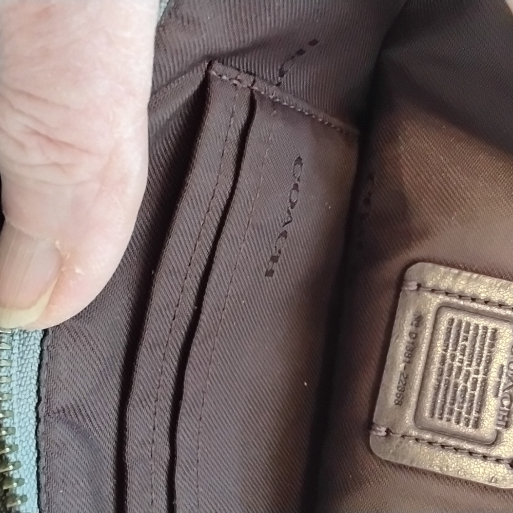 COACH PRARIE SUEDE And LEATHER Crossbody Bag. - Picture 3 of 5